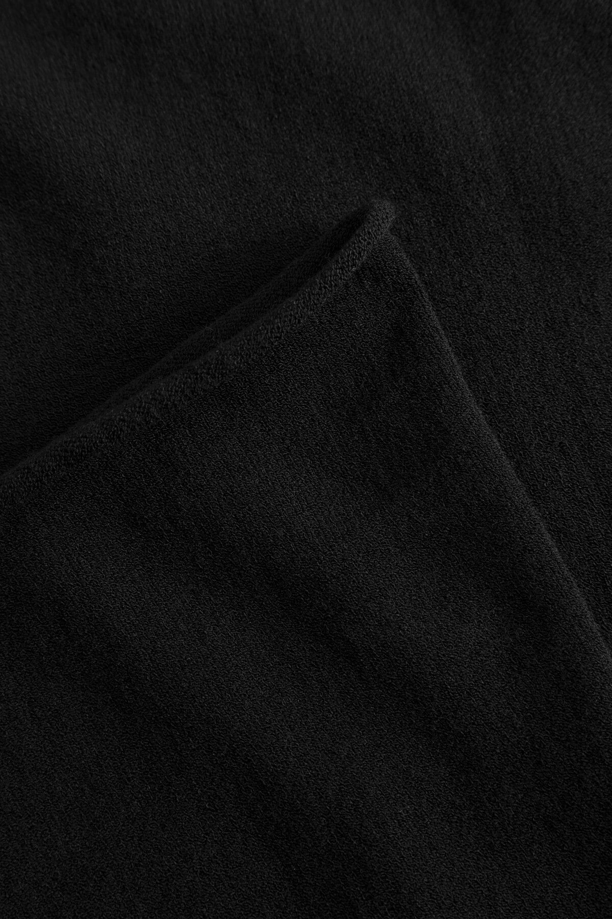 Dove off-shoulder Top - Black